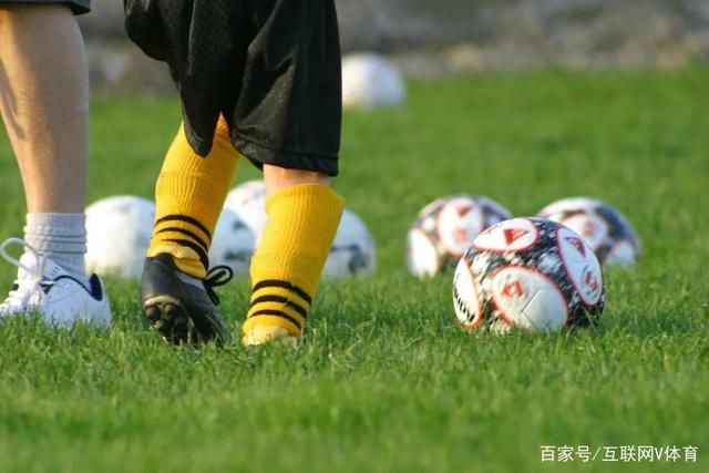 男篮没赵继伟真不行！其余后卫没人组织，球队还欠缺统筹点！